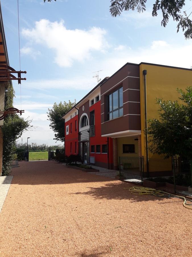 Cavriago Dolce Vita Lovely Suites מראה חיצוני תמונה